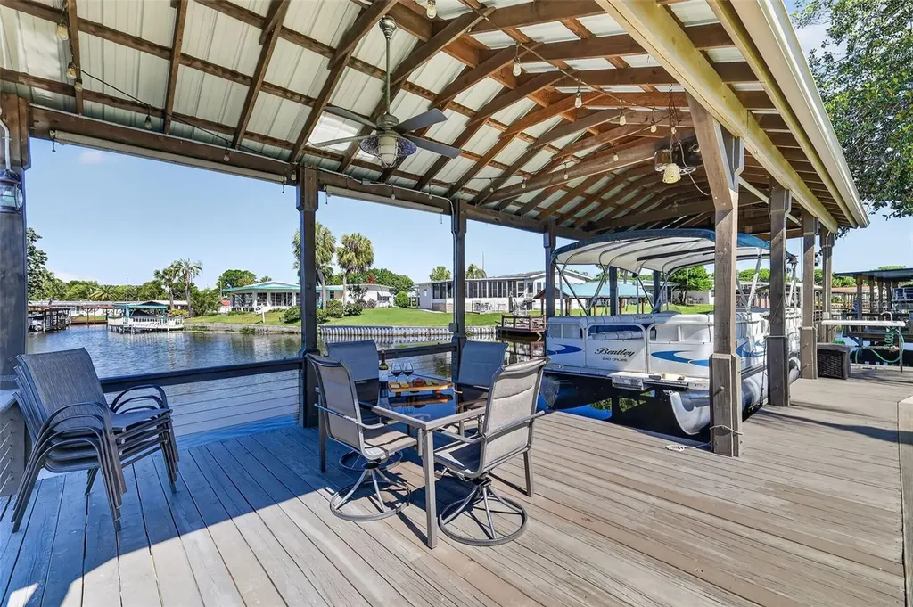 1015 Southland Drive Tavares FL 32778