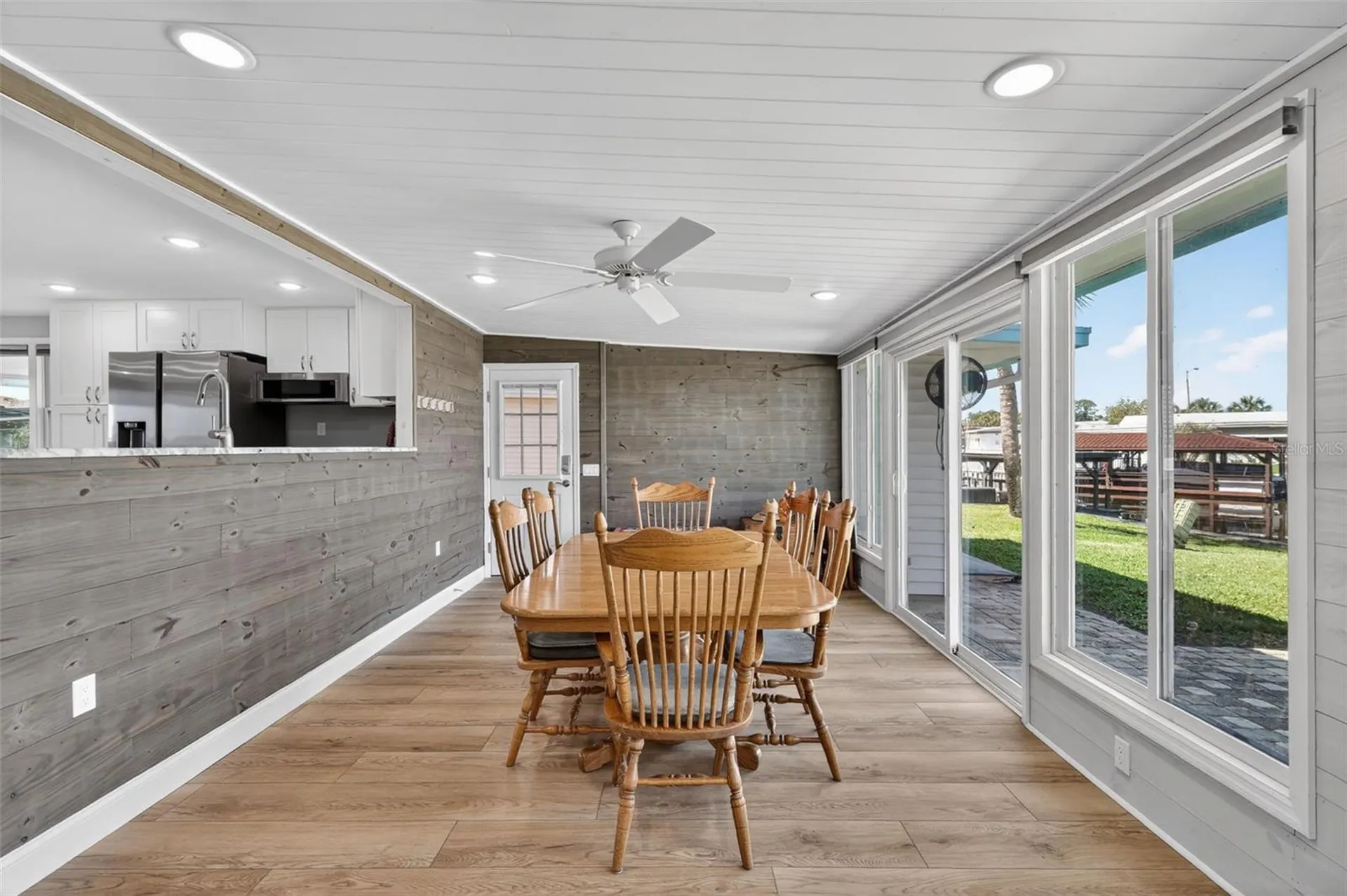 1015 Southland Drive Tavares FL 32778
