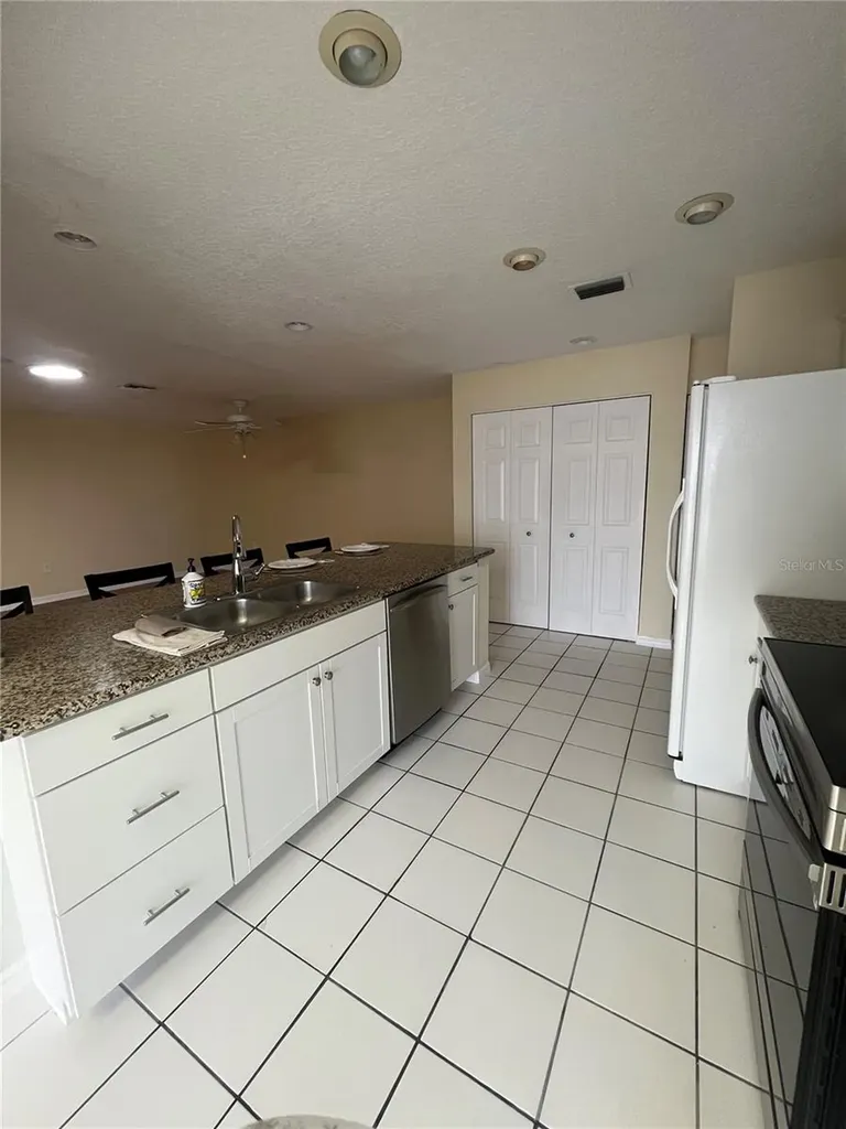 1111 Apple Terrace Leesburg FL 34748