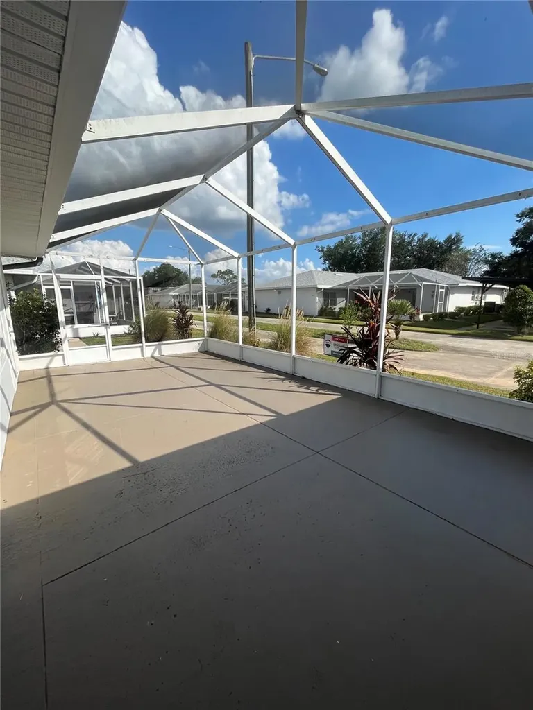1111 Apple Terrace Leesburg FL 34748