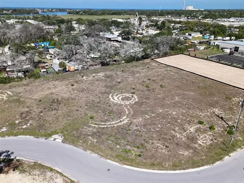 1484 North Bend Drive Tarpon Springs FL 34689
