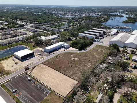 1484 North Bend Drive Tarpon Springs FL 34689