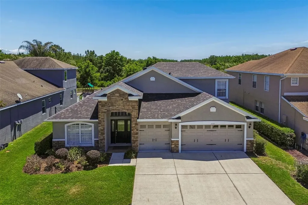 2336 Nesslewood Drive Wesley Chapel FL 33543