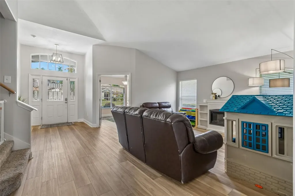 2336 Nesslewood Drive Wesley Chapel FL 33543