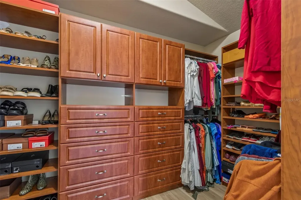2336 Nesslewood Drive Wesley Chapel FL 33543
