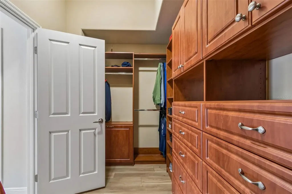 2336 Nesslewood Drive Wesley Chapel FL 33543