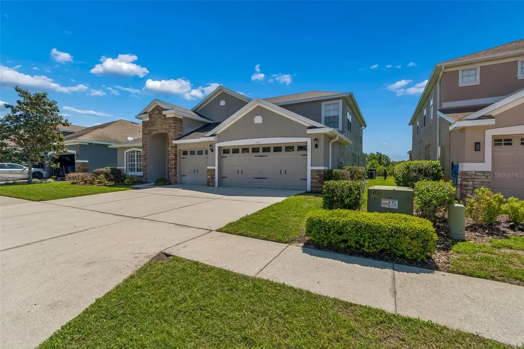 2336 Nesslewood Drive Wesley Chapel FL 33543