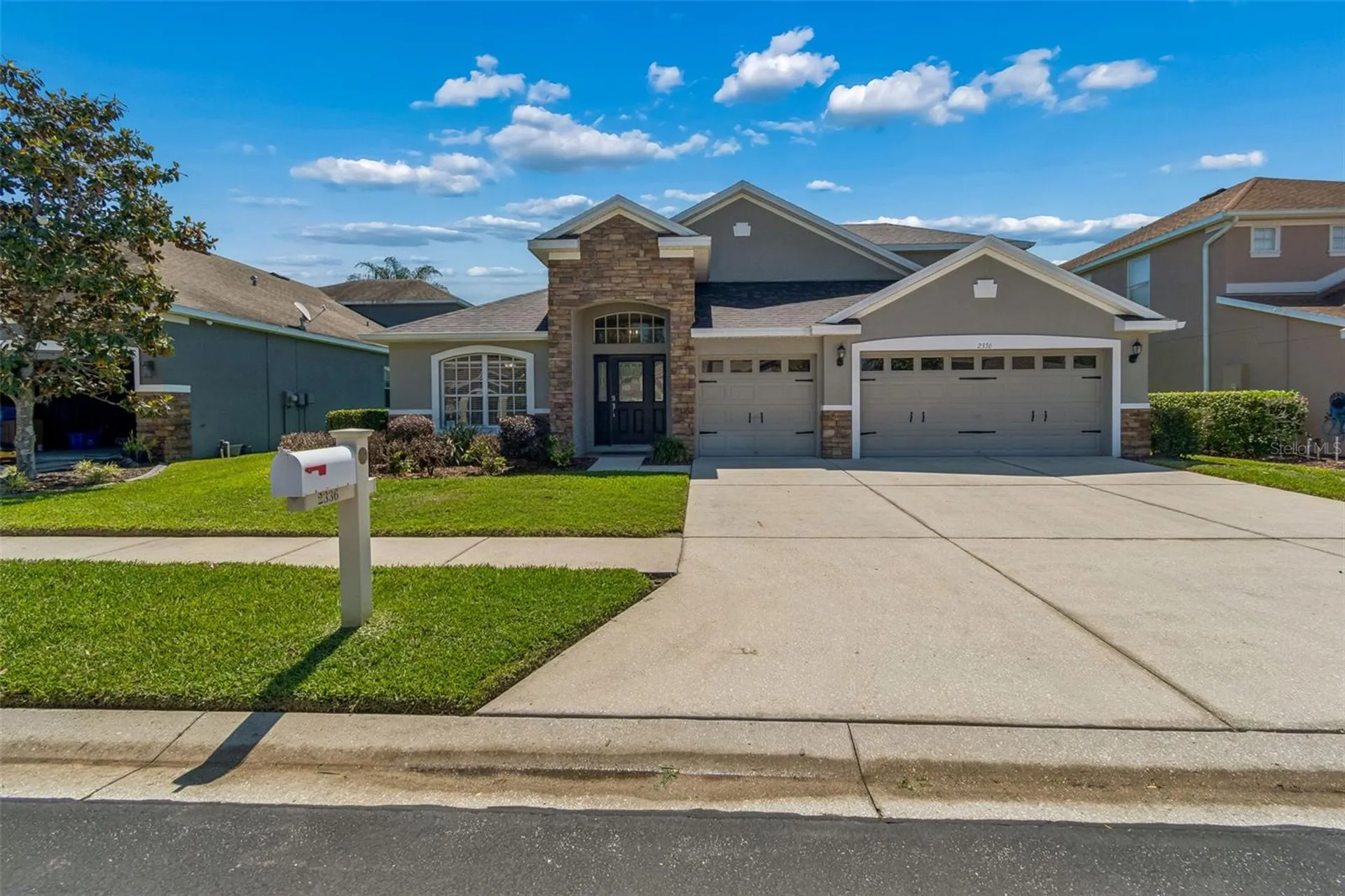 2336 Nesslewood Drive Wesley Chapel FL 33543