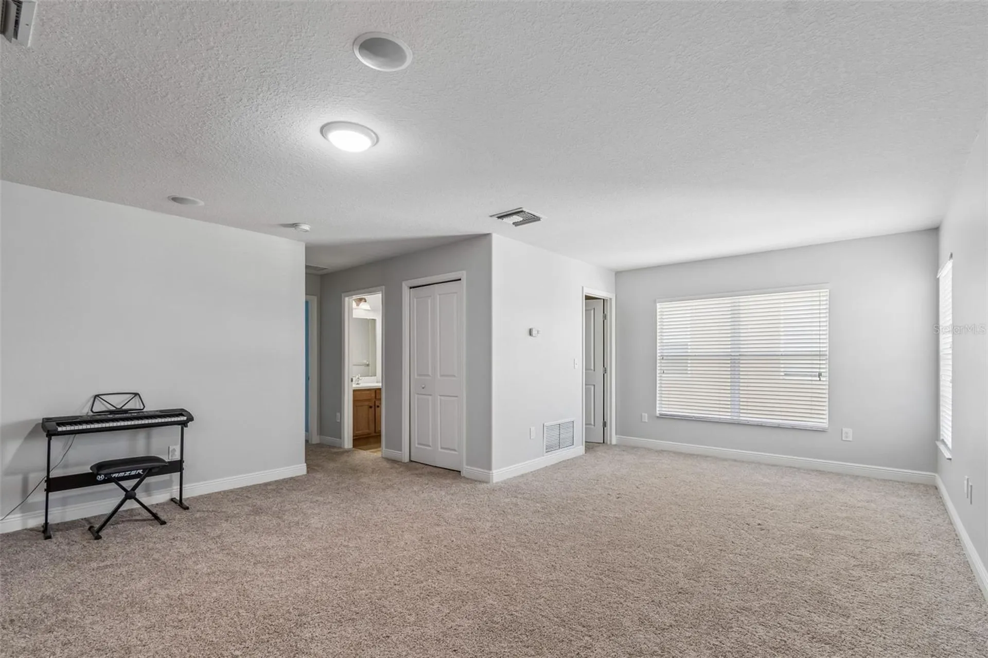 2336 Nesslewood Drive Wesley Chapel FL 33543