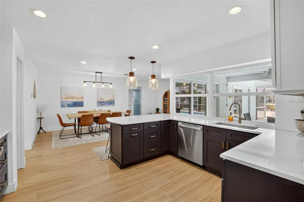 6337 Cocoa Lane Apollo Beach FL 33572