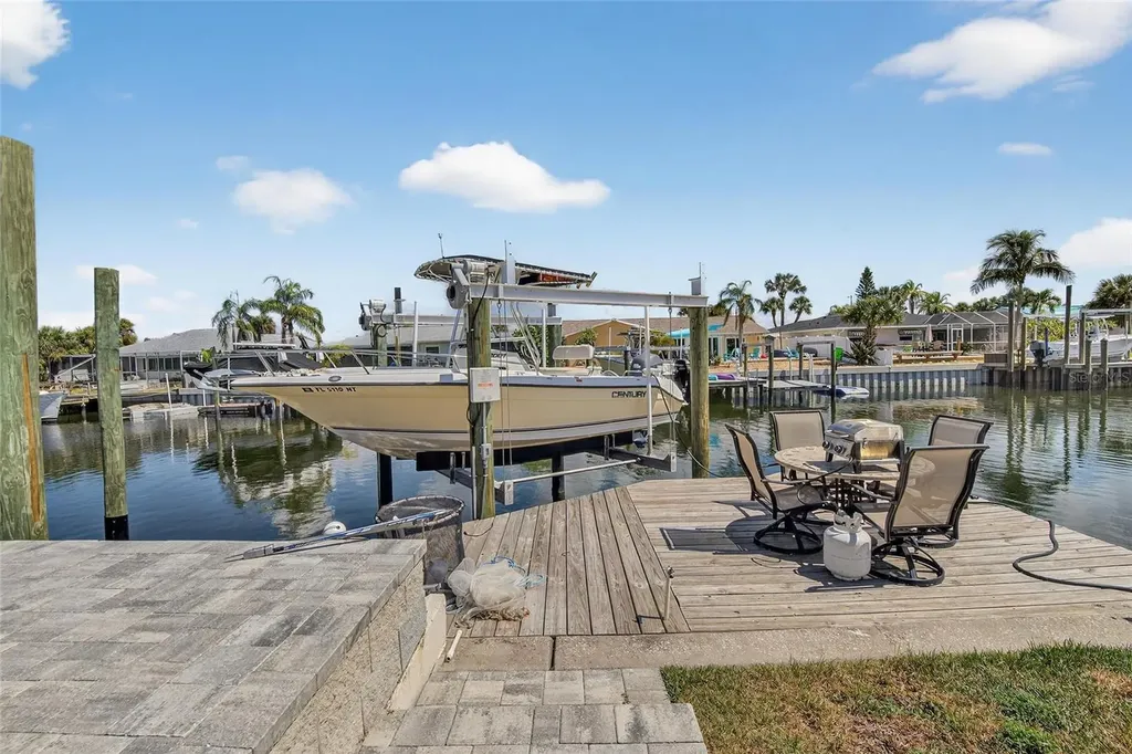 6337 Cocoa Lane Apollo Beach FL 33572