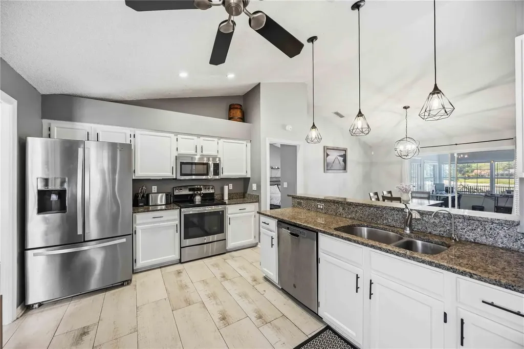4851 Hamlets Grove Drive Sarasota FL 34235
