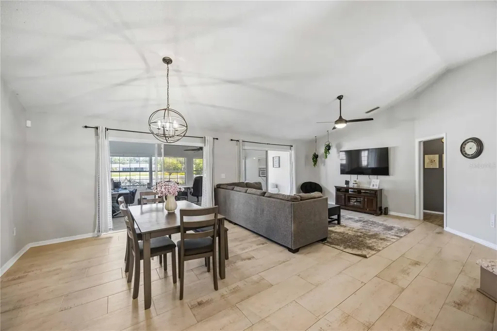 4851 Hamlets Grove Drive Sarasota FL 34235