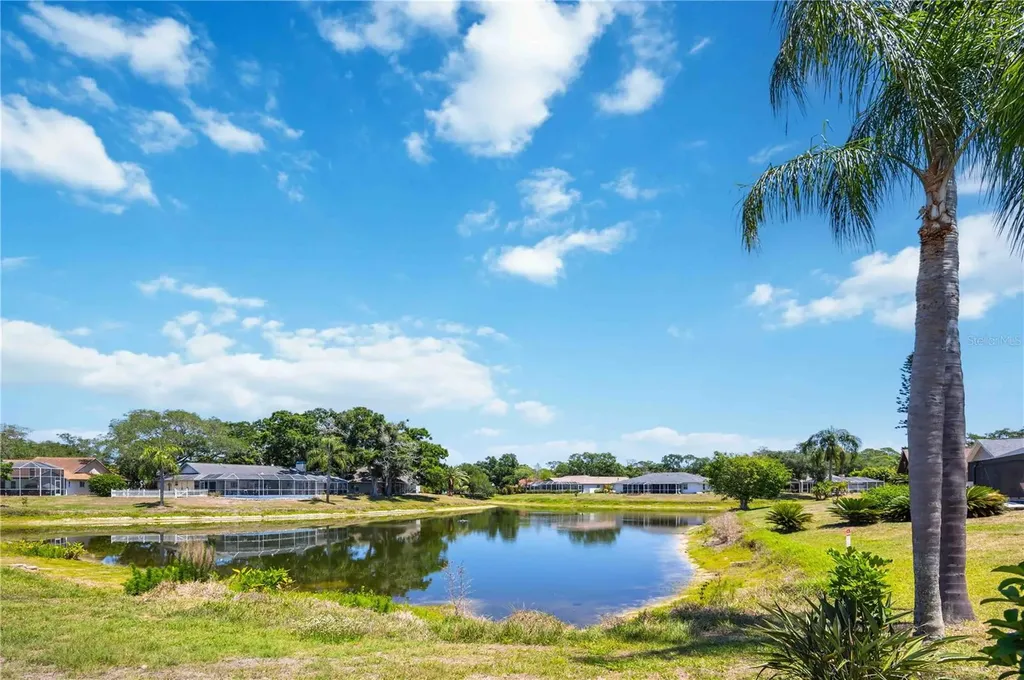4851 Hamlets Grove Drive Sarasota FL 34235