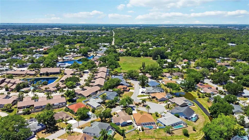 4851 Hamlets Grove Drive Sarasota FL 34235