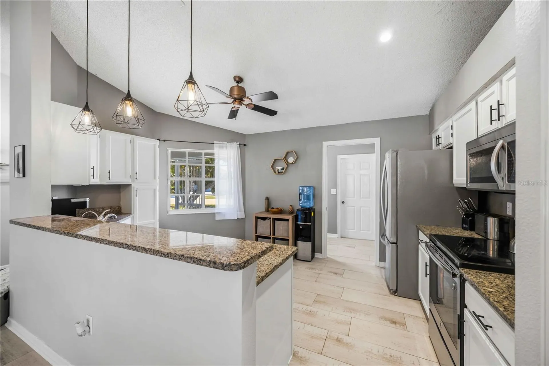 4851 Hamlets Grove Drive Sarasota FL 34235