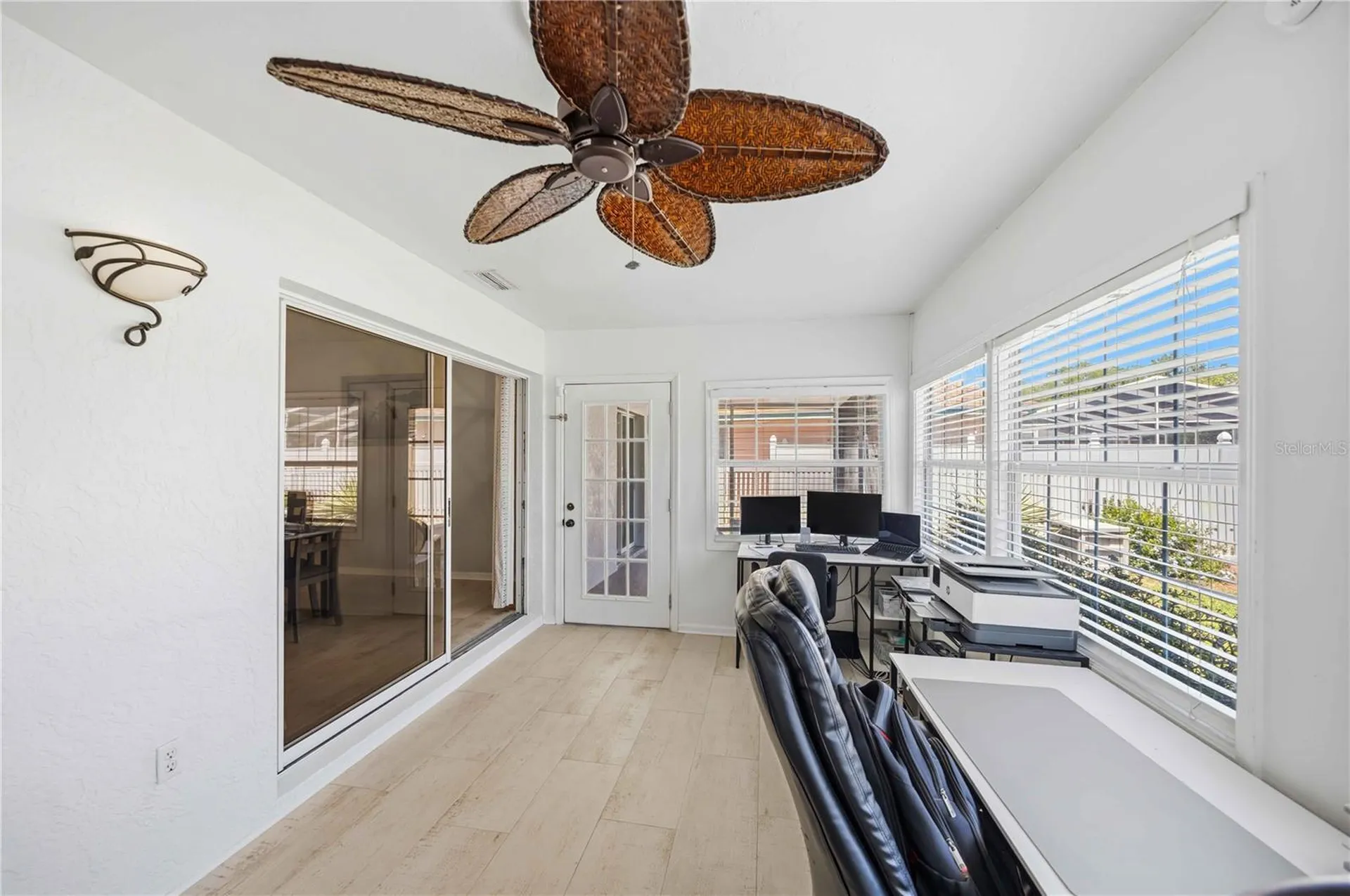 4851 Hamlets Grove Drive Sarasota FL 34235