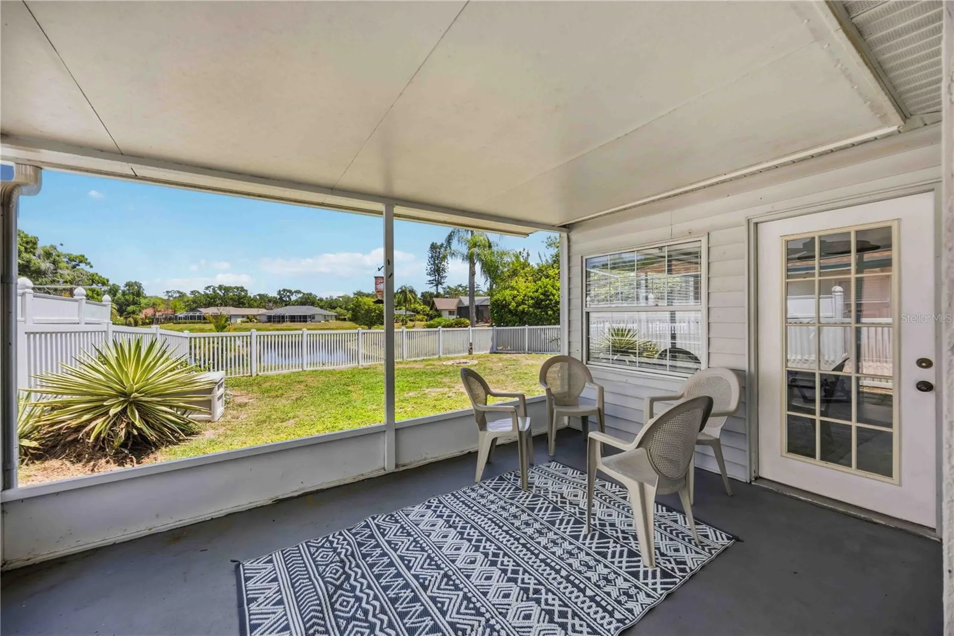 4851 Hamlets Grove Drive Sarasota FL 34235
