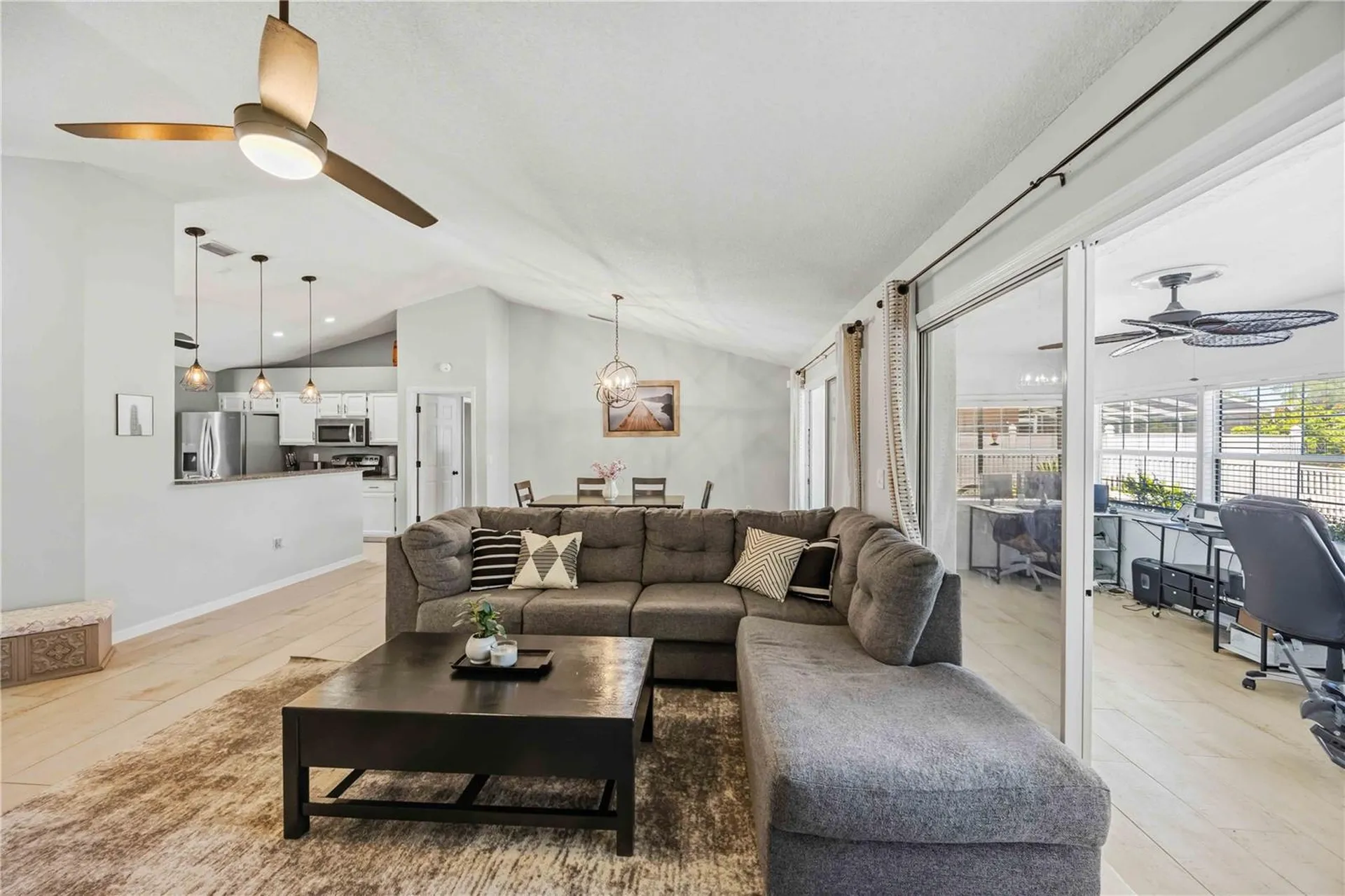 4851 Hamlets Grove Drive Sarasota FL 34235
