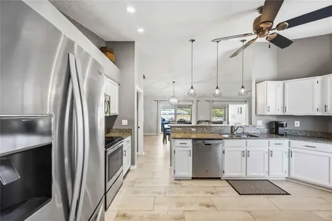 4851 Hamlets Grove Drive Sarasota FL 34235