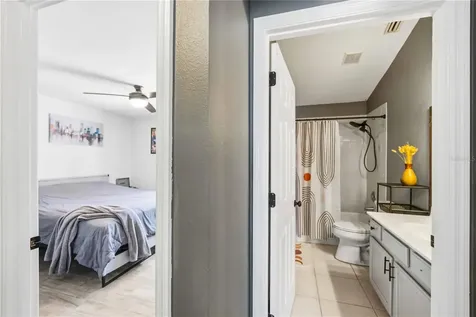 4851 Hamlets Grove Drive Sarasota FL 34235