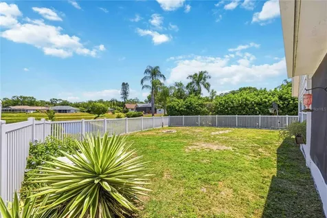 4851 Hamlets Grove Drive Sarasota FL 34235