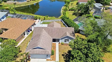 4851 Hamlets Grove Drive Sarasota FL 34235
