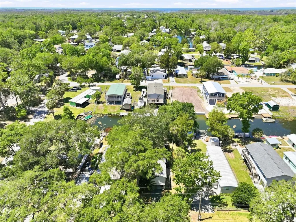 6169 Waverly Road Weeki Wachee FL 34607