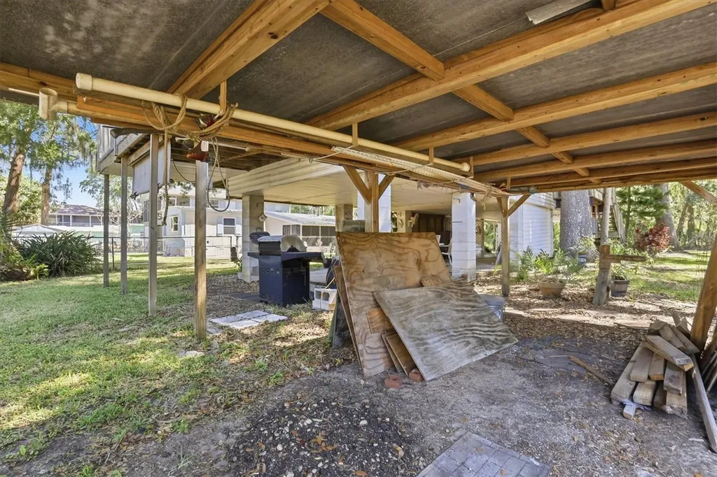 6169 Waverly Road Weeki Wachee FL 34607