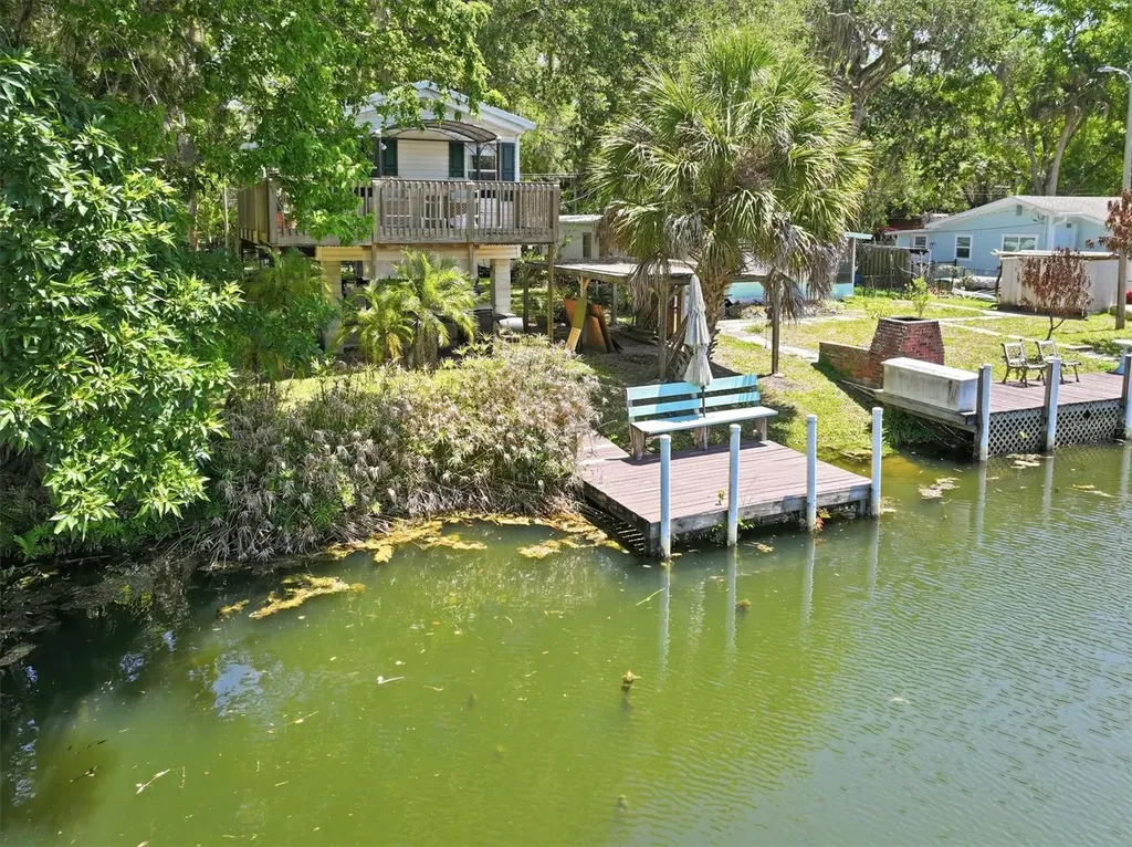 6169 Waverly Road Weeki Wachee FL 34607