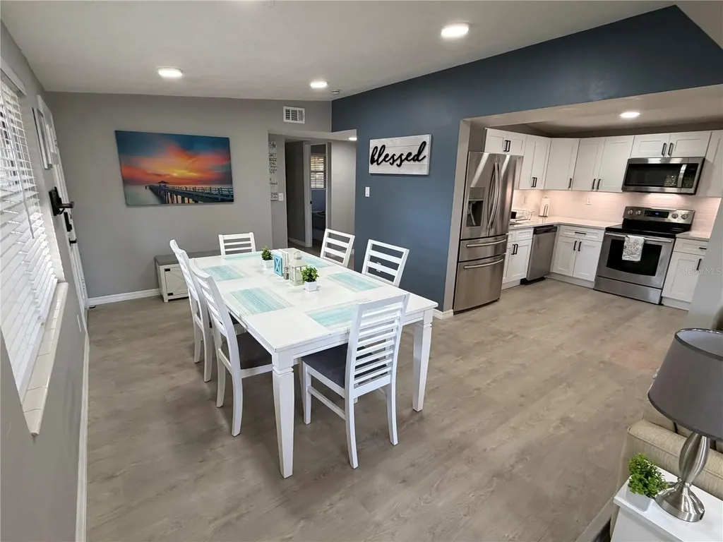 432 2nd Avenue NE Largo FL 33770