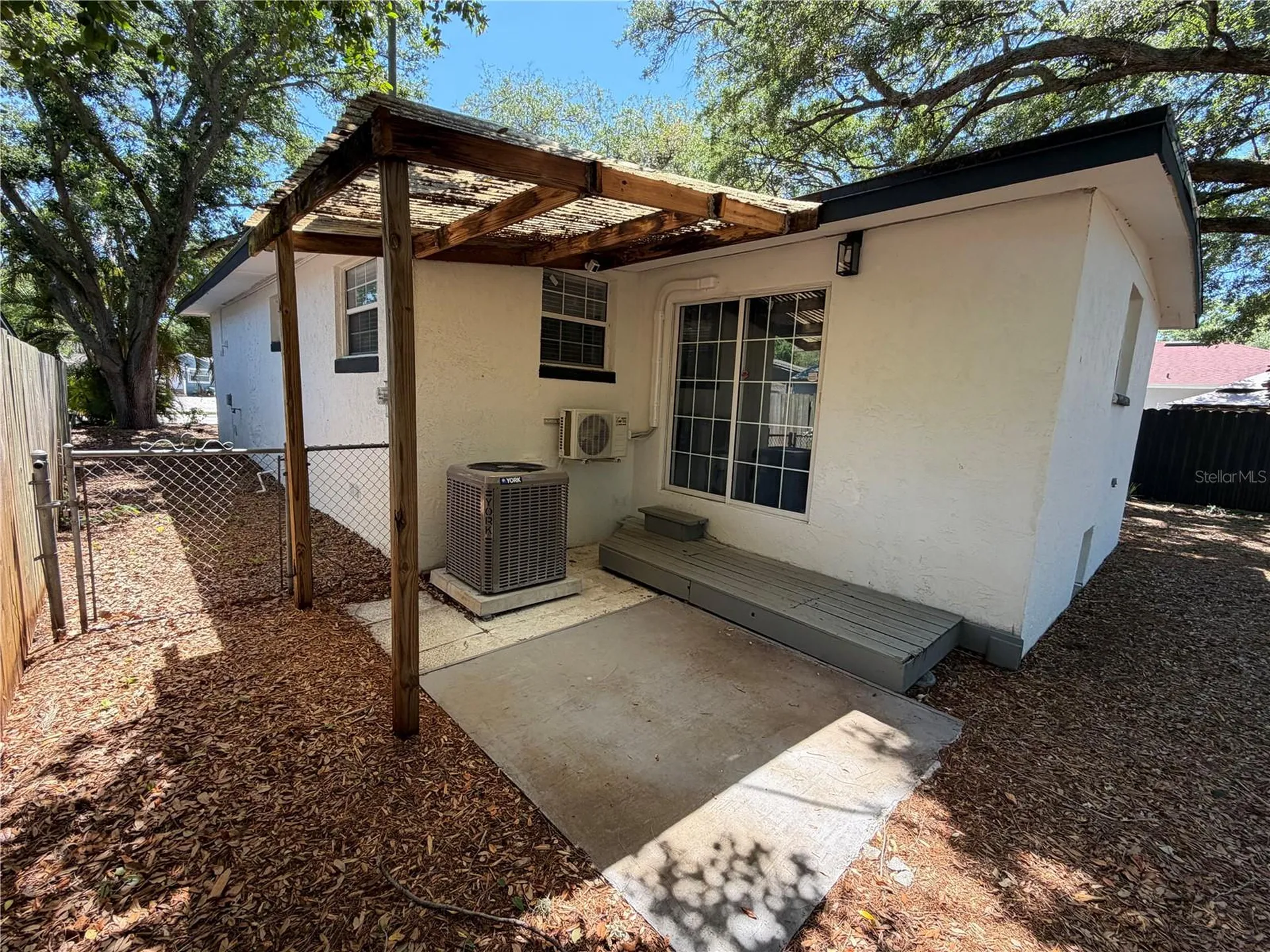 432 2nd Avenue NE Largo FL 33770