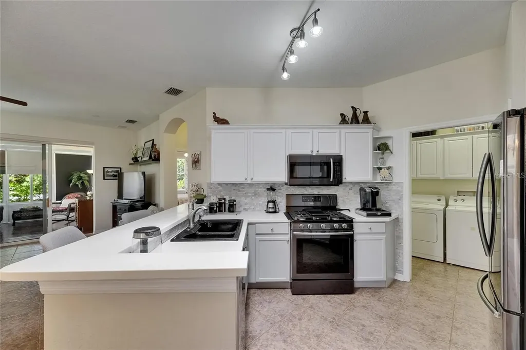 2068 Sifield Greens Way Sun City Center FL 33573
