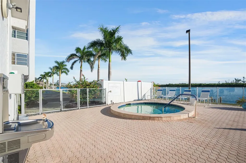 9397 Midnight Pass Road Sarasota FL 34242