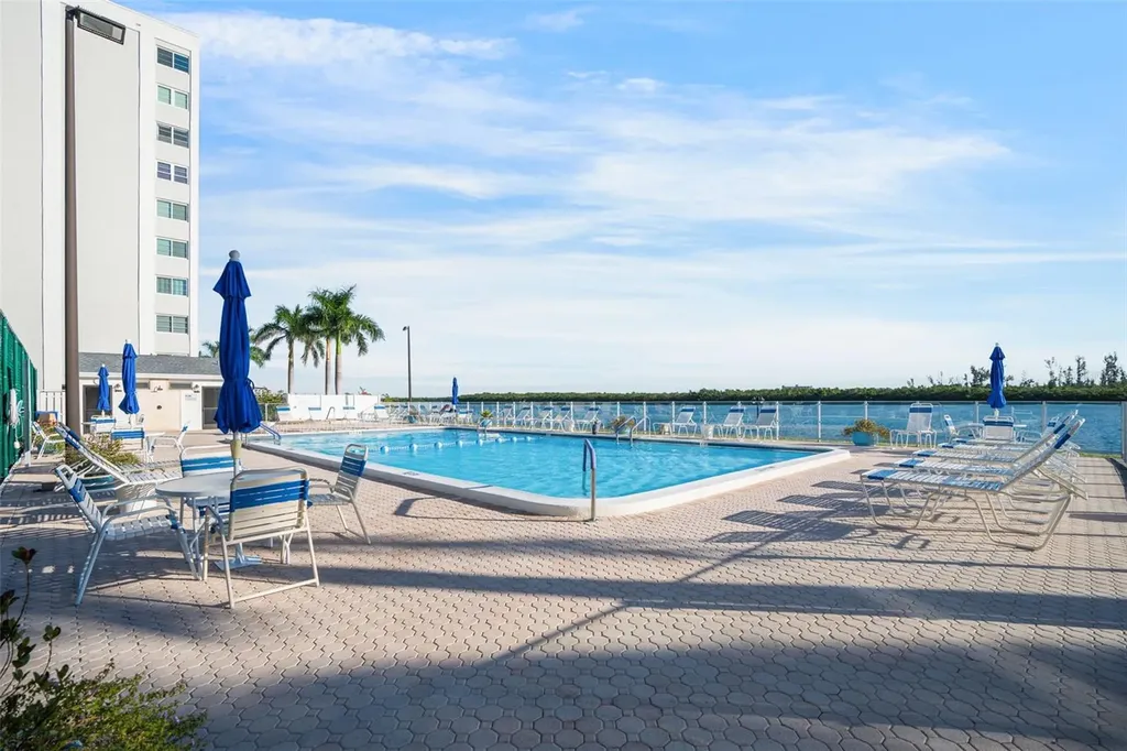 9397 Midnight Pass Road Sarasota FL 34242