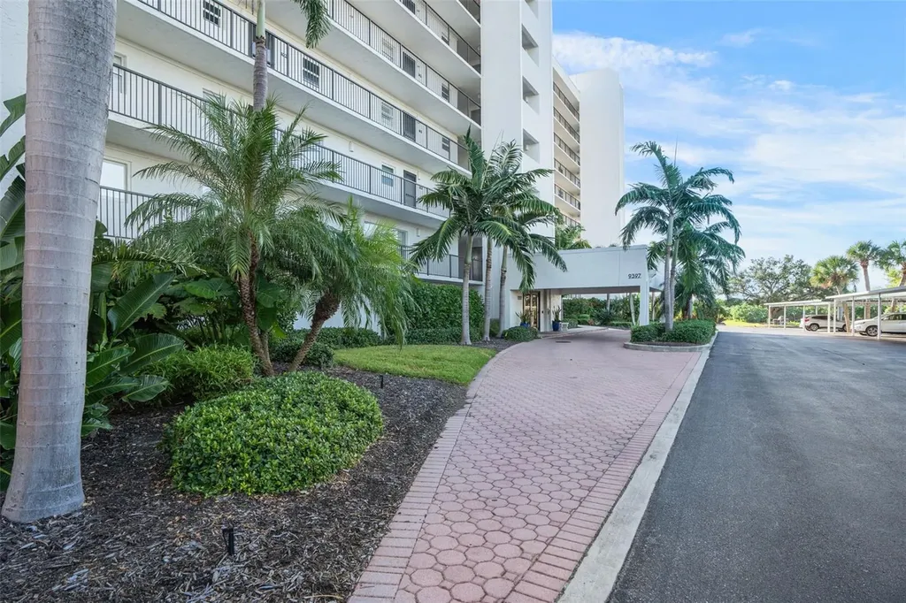 9397 Midnight Pass Road Sarasota FL 34242