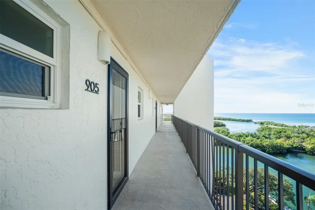 9397 Midnight Pass Road Sarasota FL 34242