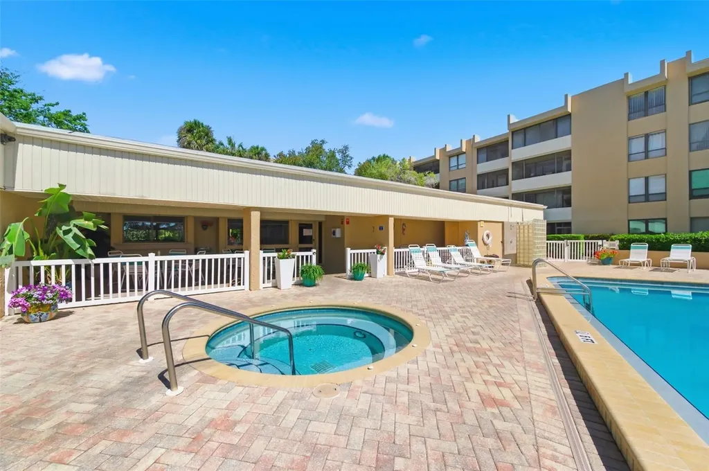 2616 Cove Cay Drive Clearwater FL 33760