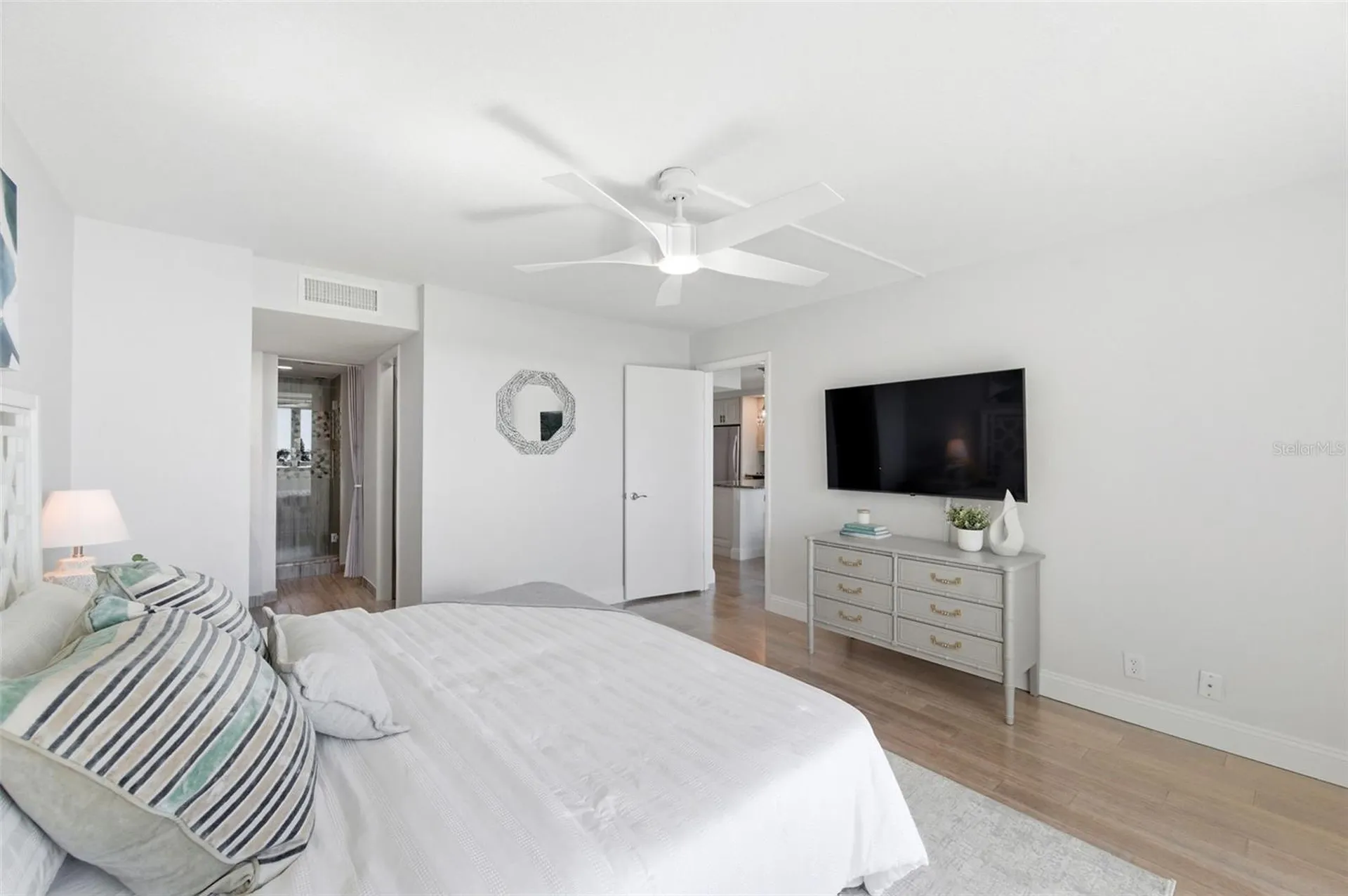 2616 Cove Cay Drive Clearwater FL 33760