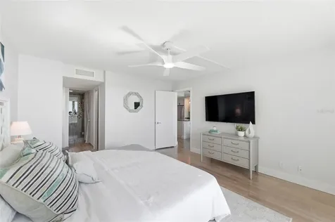 2616 Cove Cay Drive Clearwater FL 33760