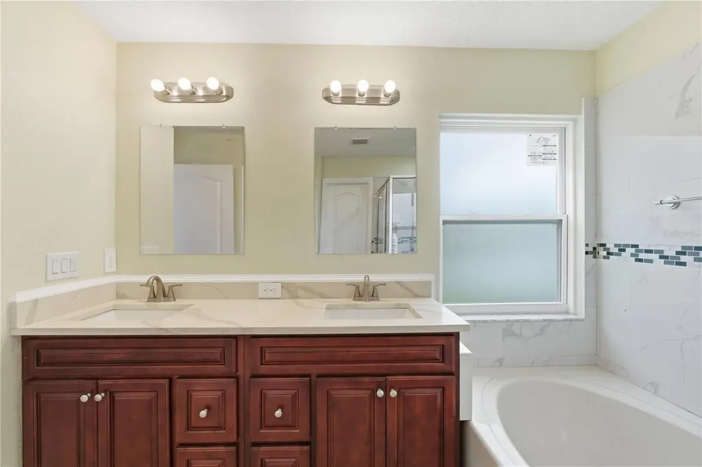 4207 Andover Cay Boulevard Orlando FL 32825