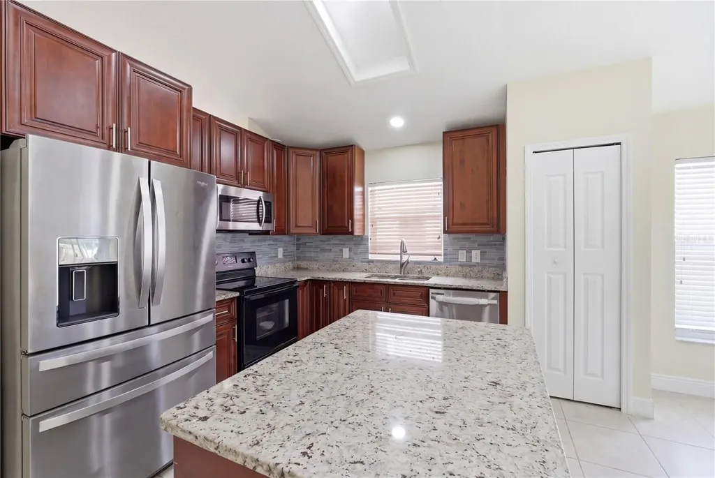 4207 Andover Cay Boulevard Orlando FL 32825