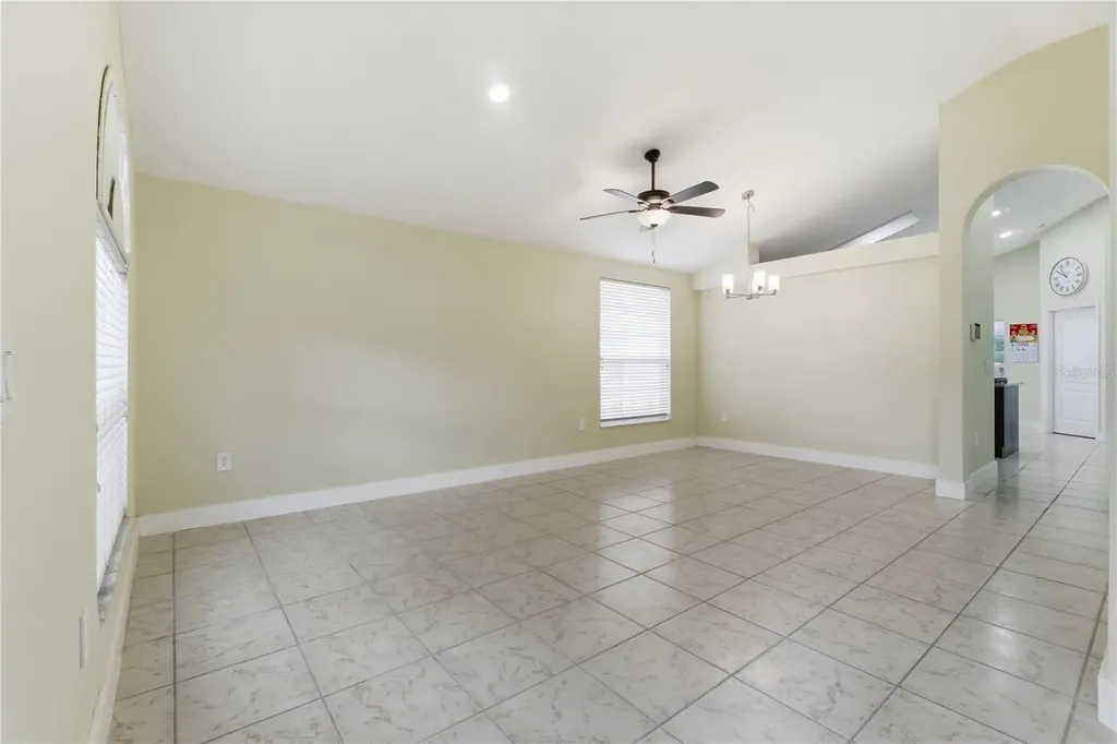 4207 Andover Cay Boulevard Orlando FL 32825