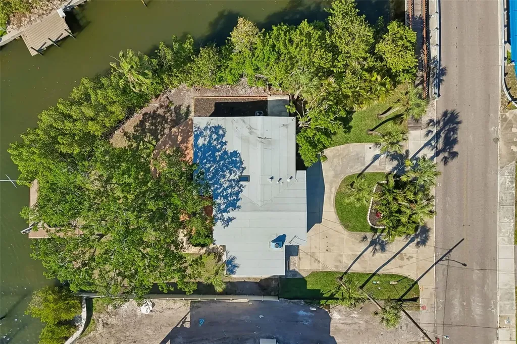4790 Shore Acres Boulevard NE St Petersburg FL 33703