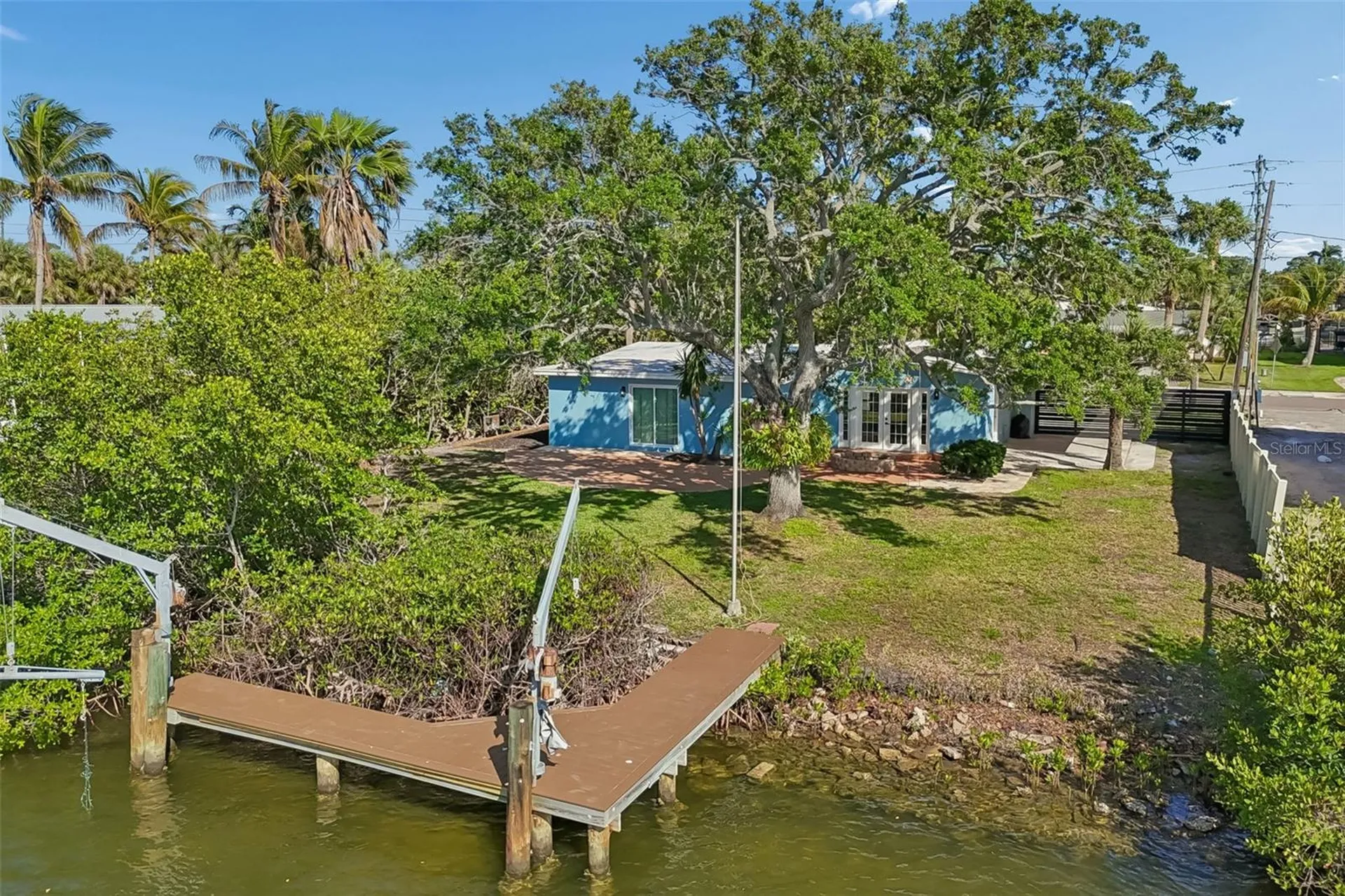 4790 Shore Acres Boulevard NE St Petersburg FL 33703