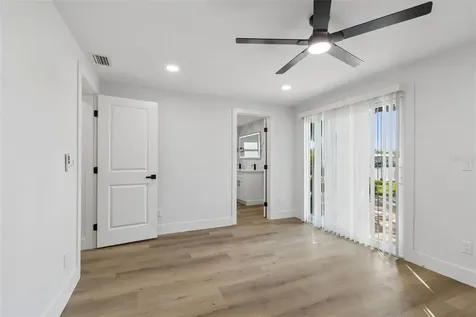 4790 Shore Acres Boulevard NE St Petersburg FL 33703