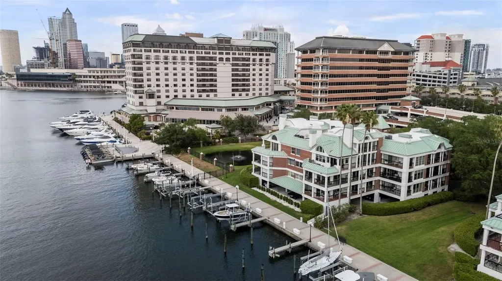 707 Seddon Cove Way Tampa FL 33602