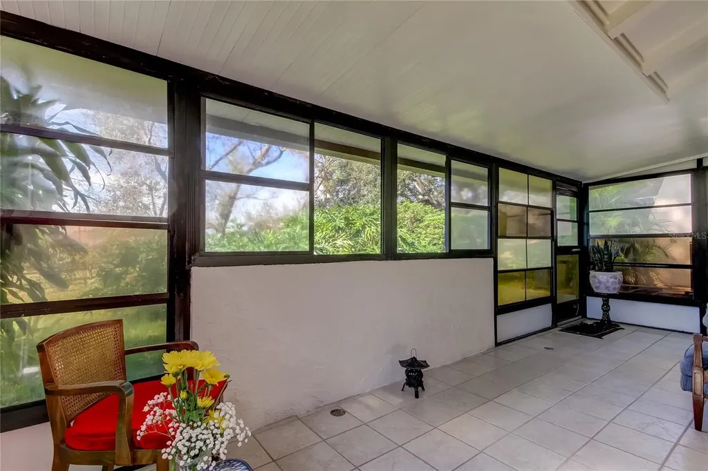 9537 86th Avenue Seminole FL 33777