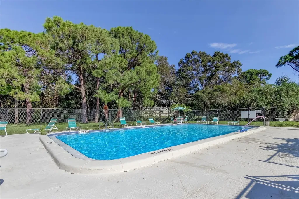 9537 86th Avenue Seminole FL 33777