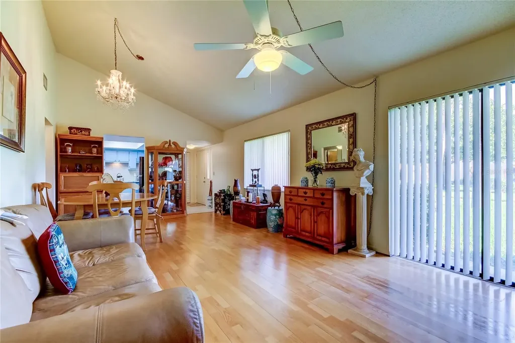 9537 86th Avenue Seminole FL 33777